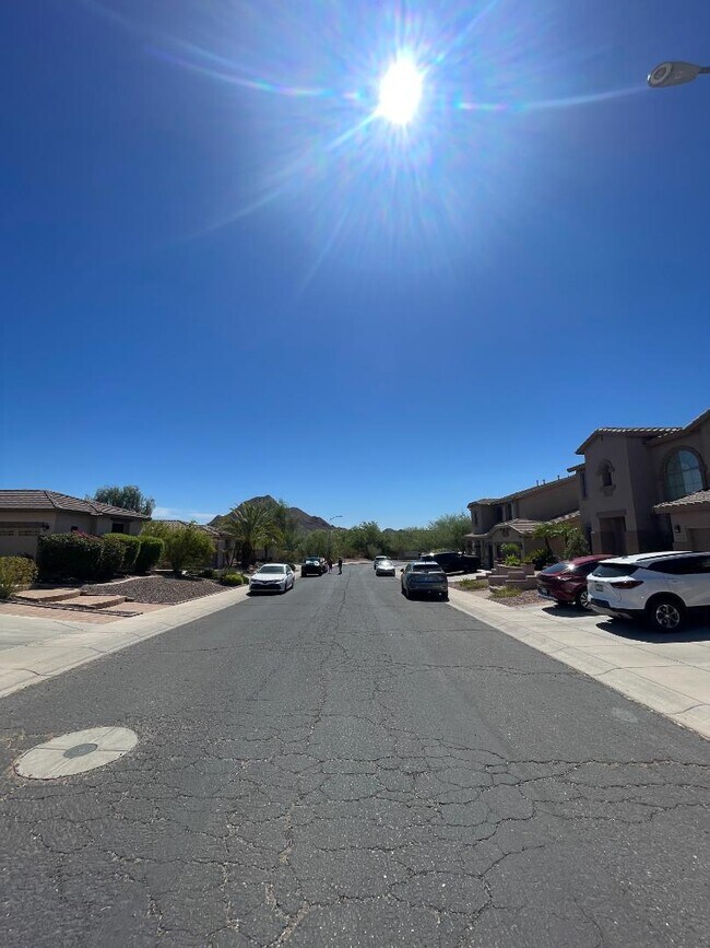 6535 W Brookhart Way Phoenix, AZ 85083 photo 2
