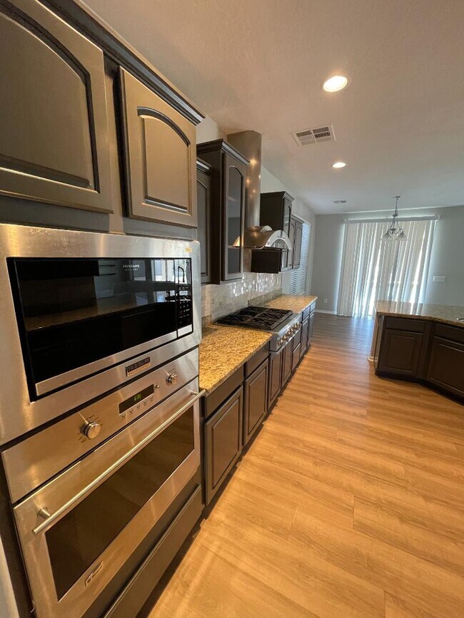 6535 W Brookhart Way Phoenix, AZ 85083 photo 4