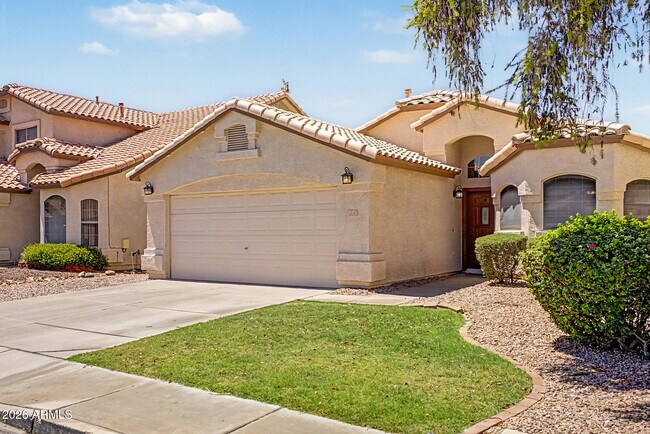 12548 W Roanoke Ave Avondale, AZ 85392 photo 2