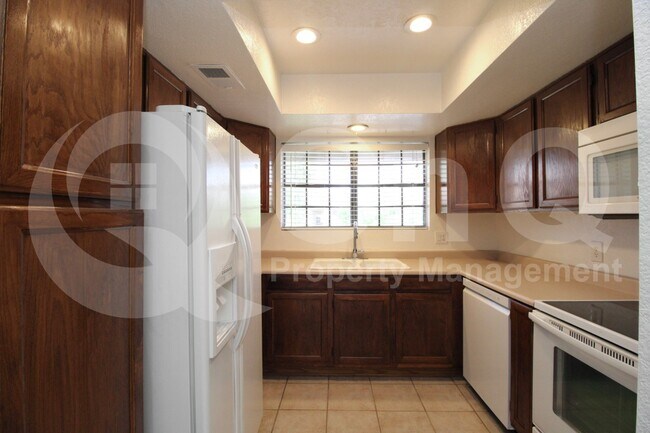 5950 N 78th St Scottsdale, AZ 85250 photo 3