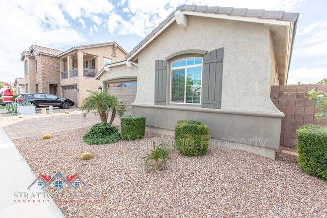219 E Horseshoe Dr Chandler, AZ 85249 photo 2