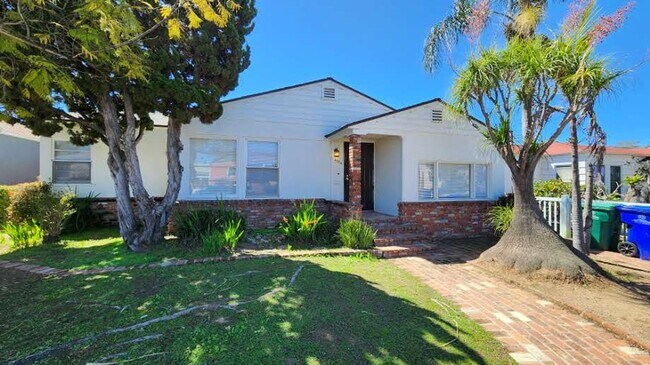4334 60th St San Diego, CA 92115