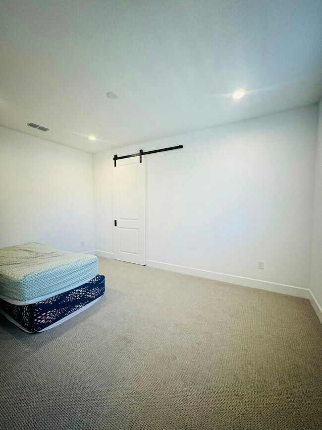 175 Raven Cir photo 5