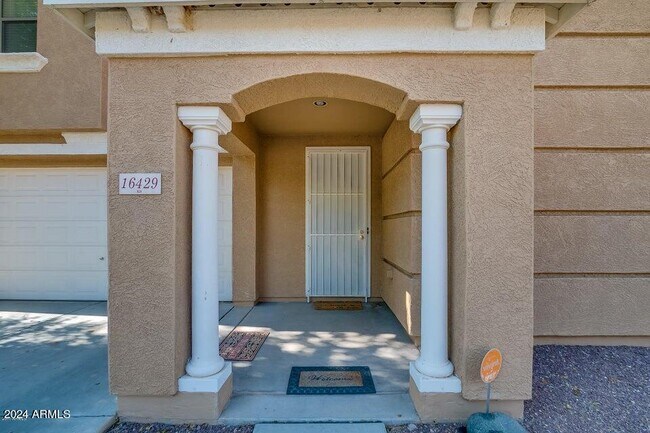 16429 W Remuda Dr Surprise, AZ 85387 photo 4