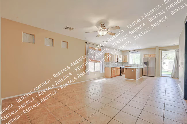 2512 W Old Paint Trail Phoenix, AZ 85086 photo 2