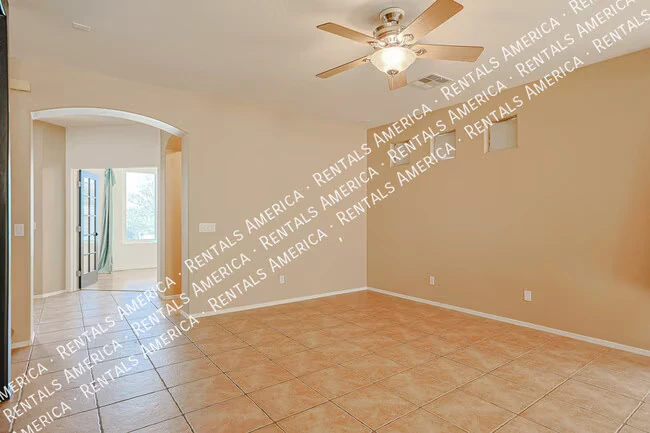 2512 W Old Paint Trail Phoenix, AZ 85086 photo 3