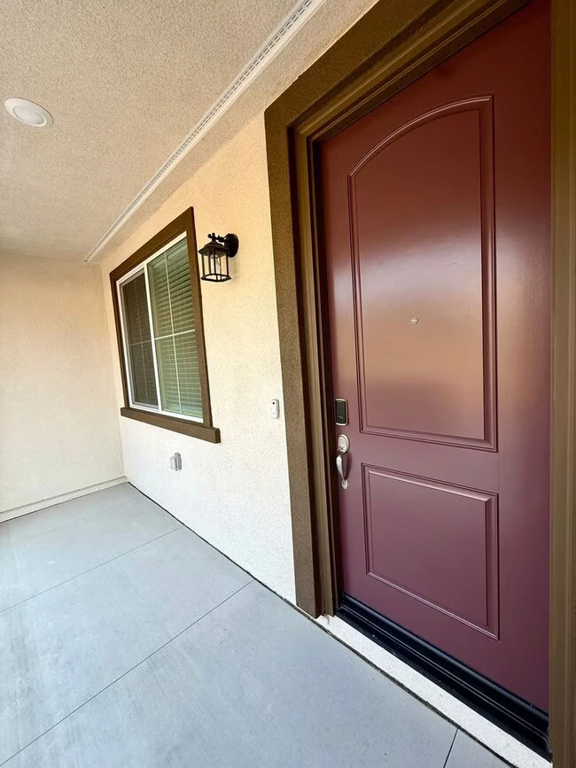 4889 Merida Way Oceanside, CA 92057 photo 4