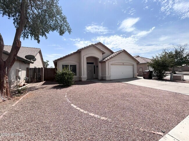 7561 W Cameron Dr photo 4
