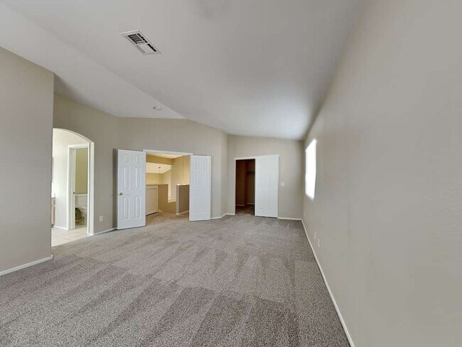 3122 S Penrose Ct Gilbert, AZ 85295 photo 4