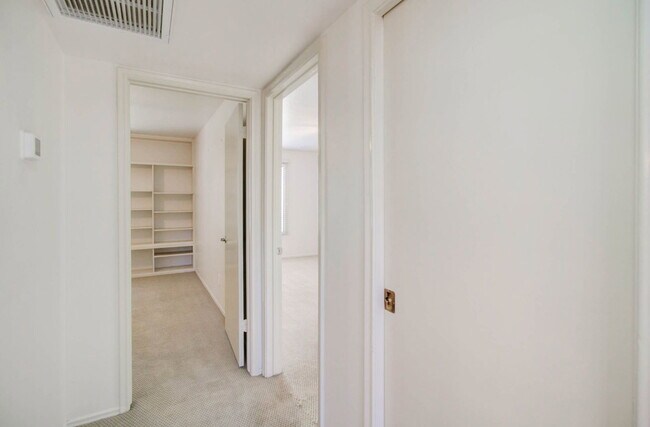 4850 N 73rd St Scottsdale, AZ 85251 photo 5