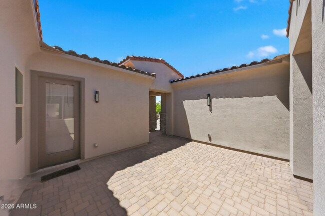 6896 E Lomas Verdes Dr Scottsdale, AZ 85266 photo 3
