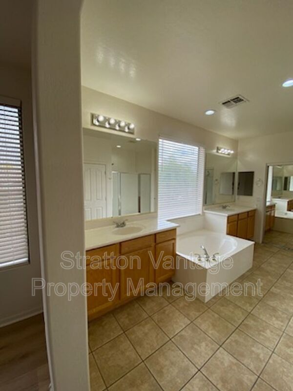 3457 E Bridgeport Pkwy Gilbert, AZ 85295 photo 5