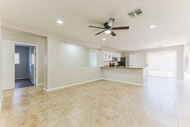 2281 E Peach Tree Dr Chandler, AZ 85249 photo 4