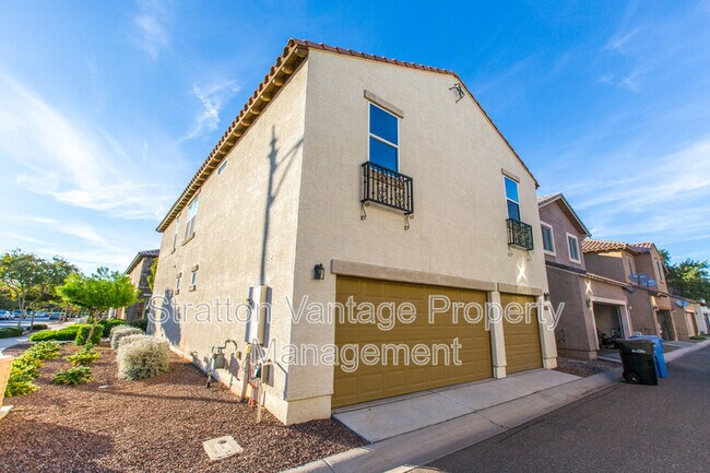 976 S Adam Way Gilbert, AZ 85296 photo 4