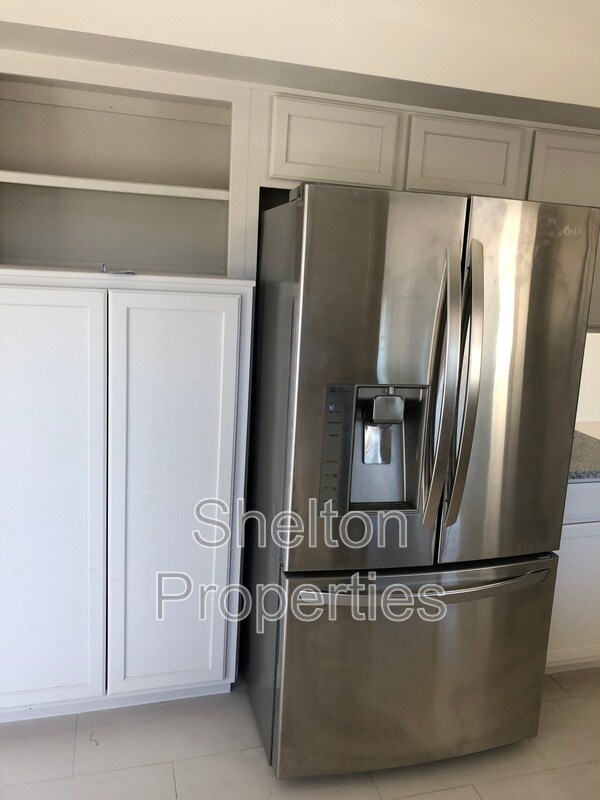 14305 W Heritage Dr Sun City West, AZ 85375 photo 3