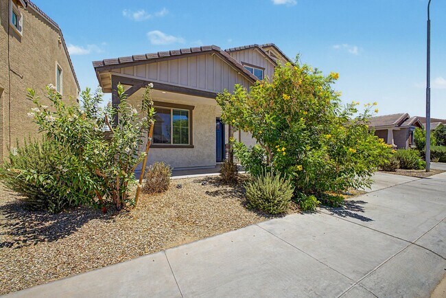 10984 W Pierce St Avondale, AZ 85323 photo 3