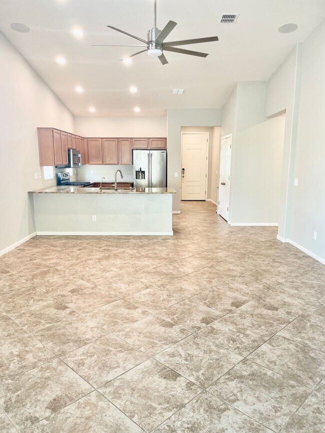 3150 S Santa Rita Way Chandler, AZ 85286 photo 2