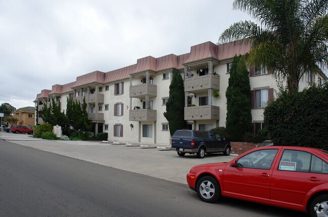 Diamond Pacific Luxury Apartments photo 4
