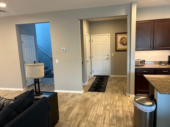 11570 W Pkwy Ln Avondale, AZ 85323 photo 4