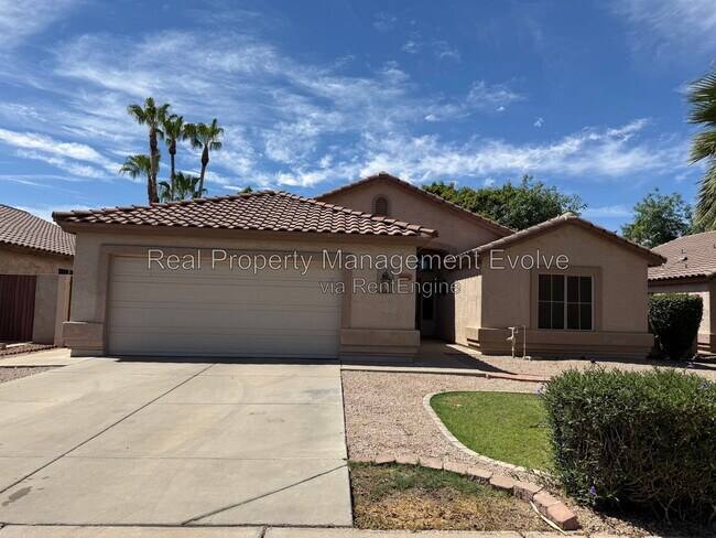 1021 W Park Ave Gilbert, AZ 85233 photo 3