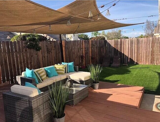 10466 Rancho Carmel Dr