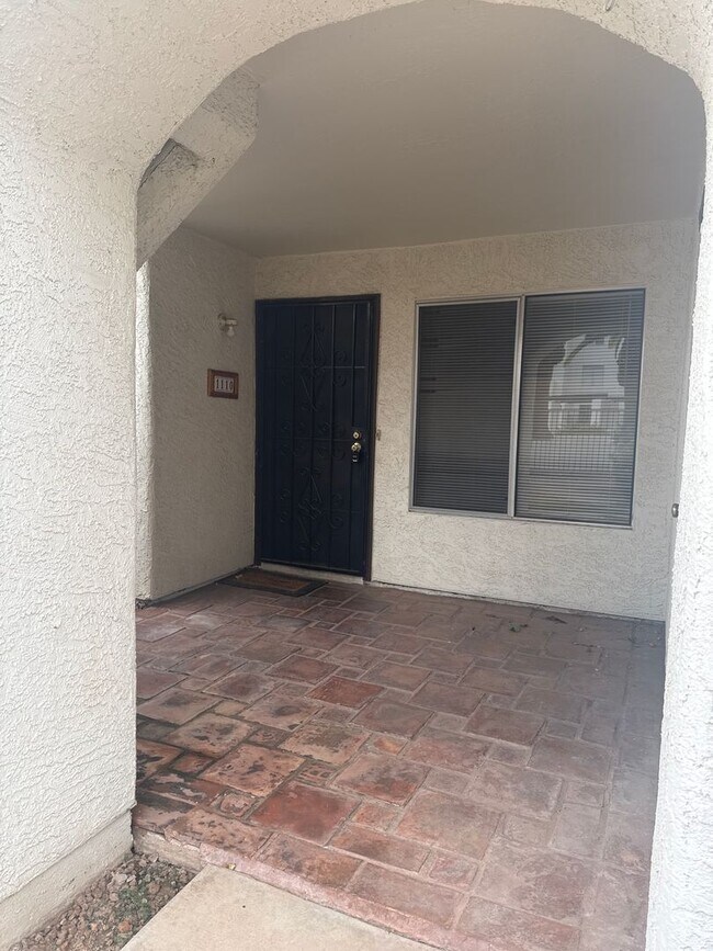 4730 W Northern Ave Glendale, AZ 85301 photo 4