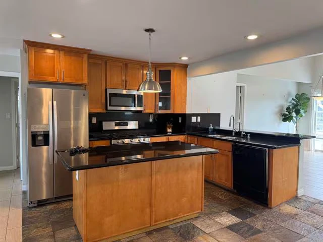 325 Elm Ave Imperial Beach, CA 91932 photo 3