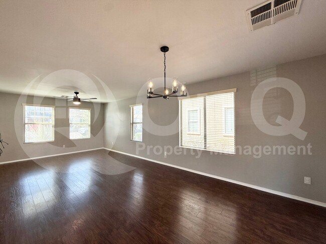 1911 S Tucana Ln photo 5