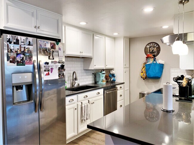 219 Woodland Pkwy San Marcos, CA 92069 photo 4