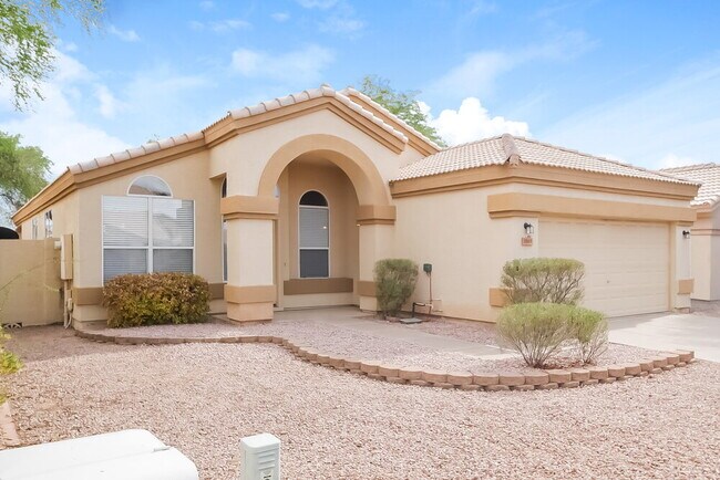 1069 W Glenmere Dr Chandler, AZ 85224 photo 3