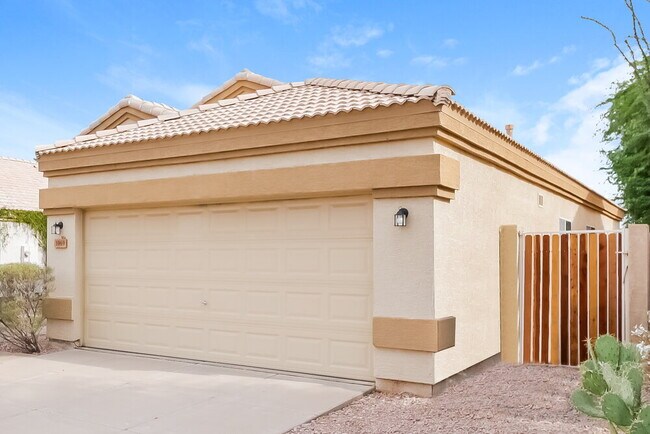 1069 W Glenmere Dr Chandler, AZ 85224 photo 4