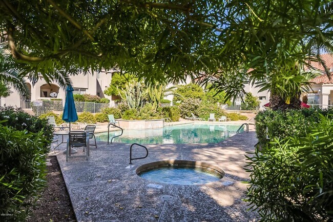10401 N 52nd St Paradise Valley, AZ 85253