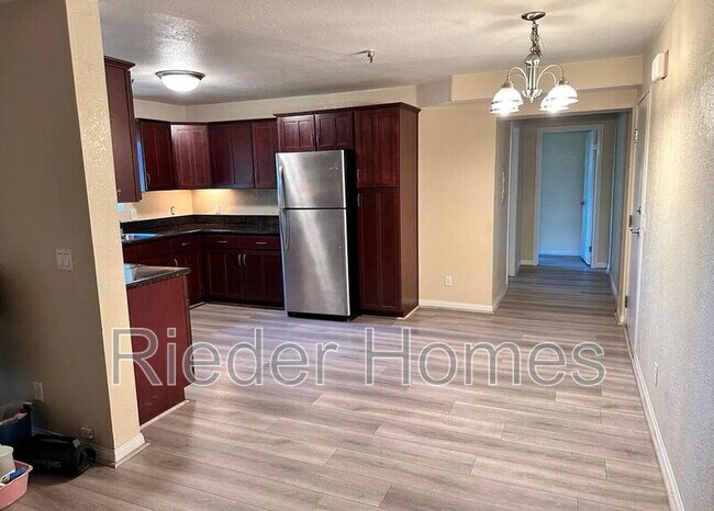 5252 Orange Ave San Diego, CA 92115 photo 2