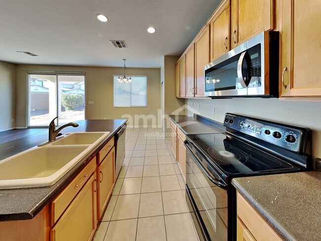 7227 W Darrow St Laveen, AZ 85339 photo 4