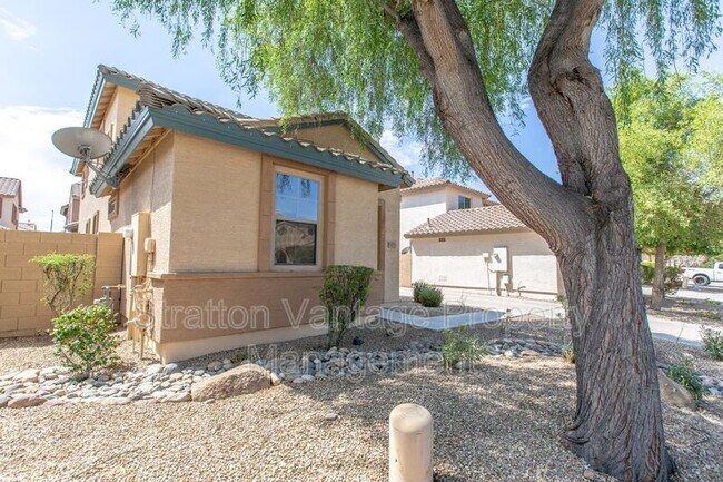 1701 W Flamingo Dr Chandler, AZ 85286 photo 3