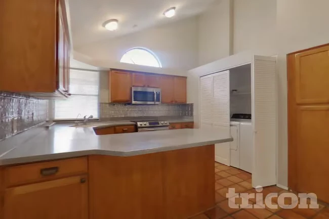 3031 W Mercer Ln Phoenix, AZ 85029 photo 4
