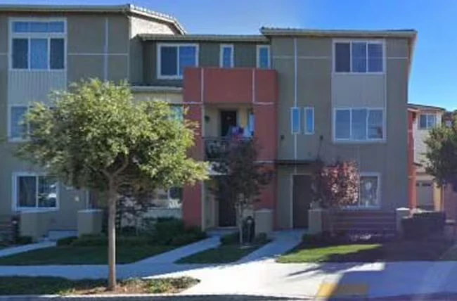 1056 Duane Ct Sunnyvale, CA 94085 photo 2