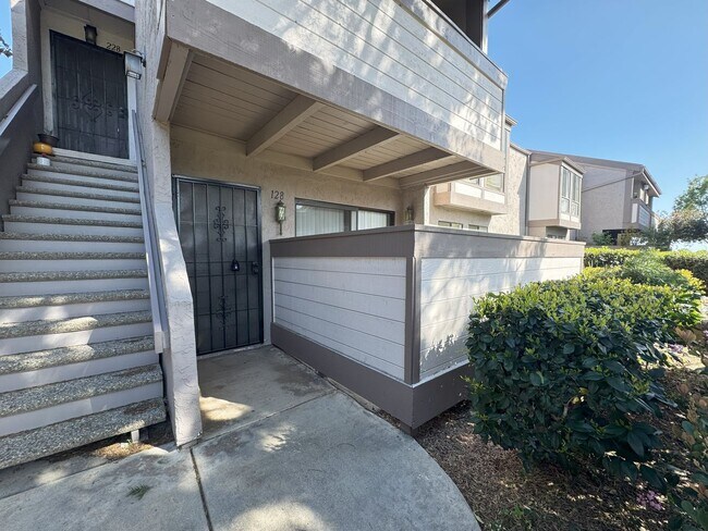 9269 Village Glen Dr San Diego, CA 92123