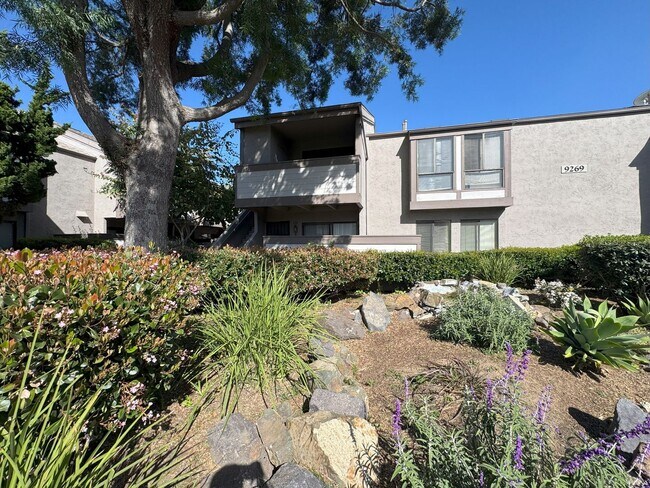 9269 Village Glen Dr San Diego, CA 92123 photo 2