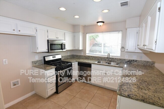 32260 Camino Herencia Temecula, CA 92592 photo 4