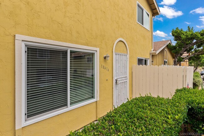 10416 Caminito Rimini San Diego, CA 92129 photo 2