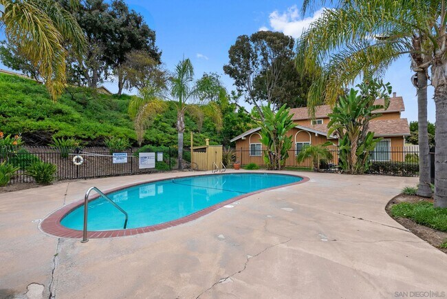 10416 Caminito Rimini San Diego, CA 92129 photo 5