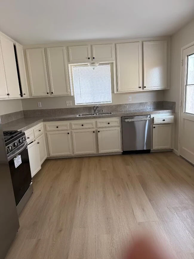 1260 Granger St Imperial Beach, CA 91932 photo 4