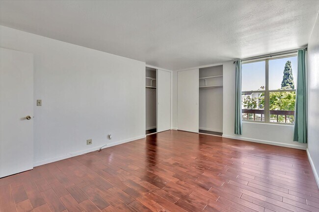 Sunnyvale Gem with Sleek Finishes  Thoughtful Touches photo 5