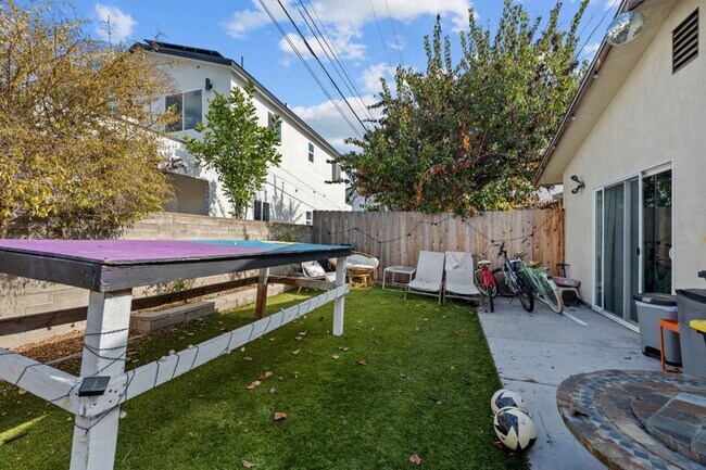 5508 Dorothy Dr photo 2