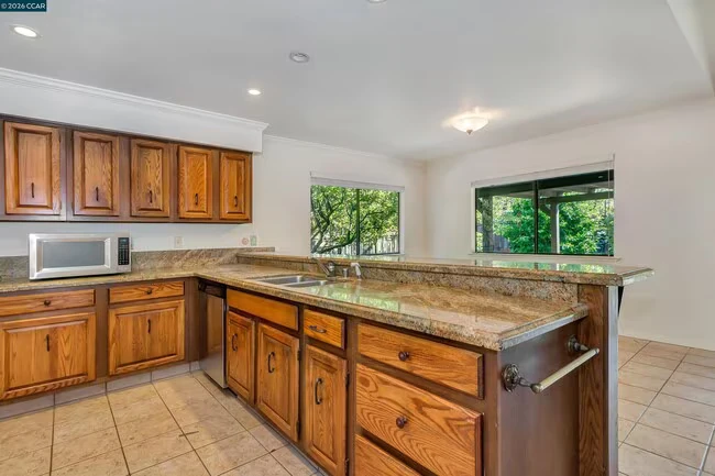 332 Downham Ct Walnut Creek, CA 94598 photo 4