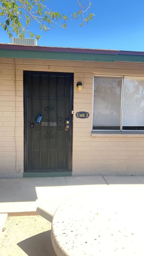 7153 N 57th Dr Glendale, AZ 85301 photo 3