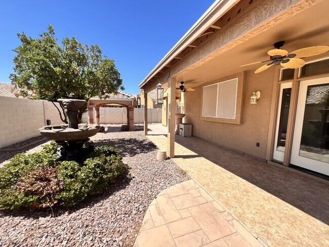 7239 E Lobo Ave Mesa, AZ 85209 photo 3