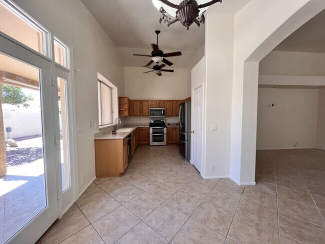 7239 E Lobo Ave Mesa, AZ 85209 photo 5