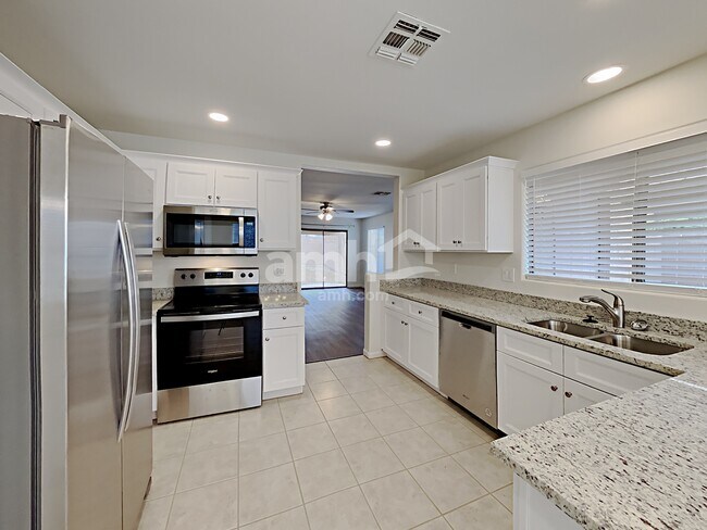 10240 E Calypso Ave photo 5